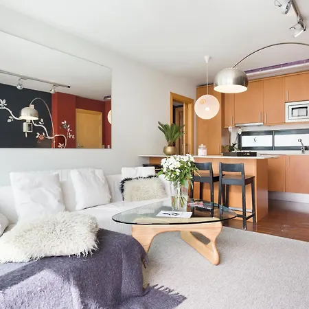 Apartament - Sarria Near Center